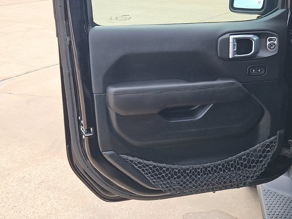 2021 Jeep Wrangler Unlimited Sahara Altitude