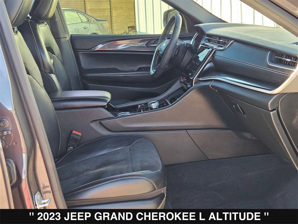 2023 Jeep Grand Cherokee L Altitude