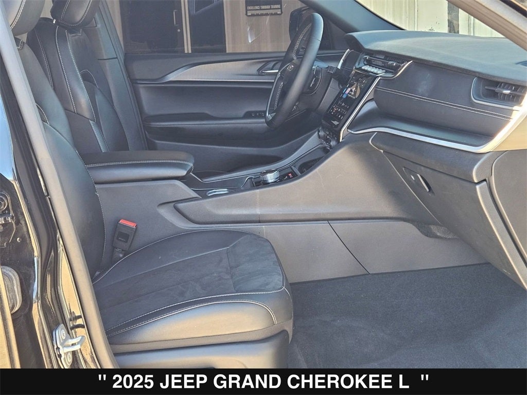 2025 Jeep Grand Cherokee L Altitude X