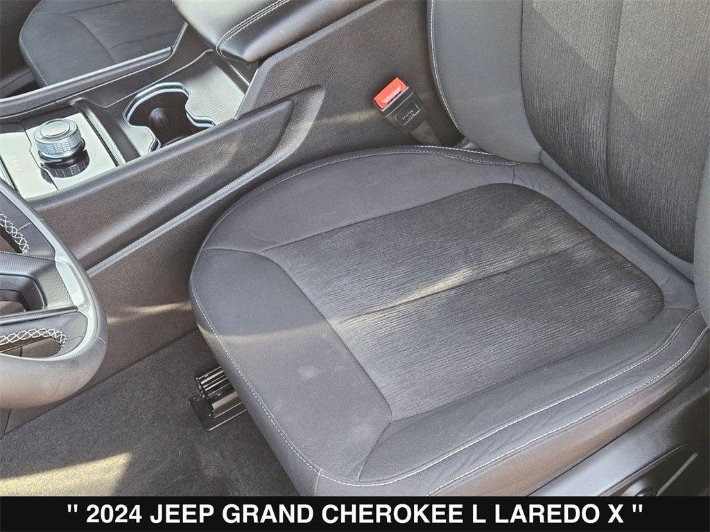 2024 Jeep Grand Cherokee L Laredo