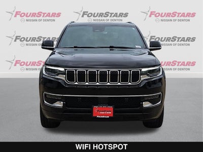 2023 Jeep Wagoneer Base