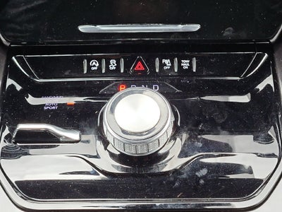 2023 Jeep Wagoneer Base