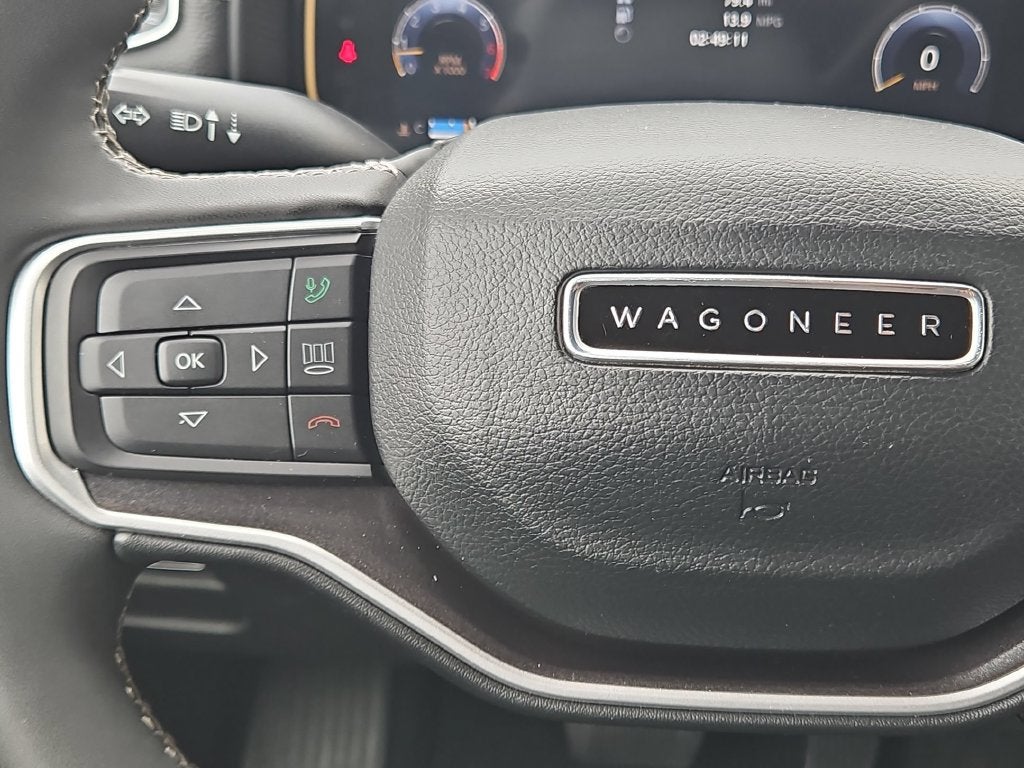 2023 Jeep Wagoneer Base