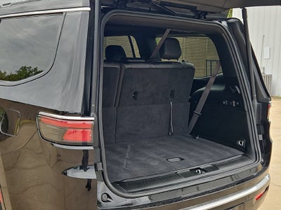 2023 Jeep Wagoneer Base