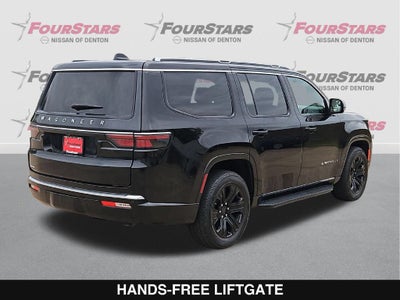 2023 Jeep Wagoneer Base
