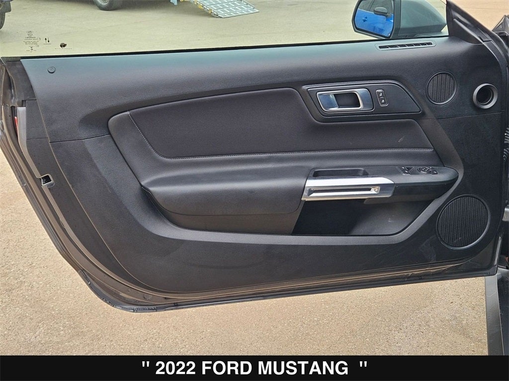 2022 Ford Mustang EcoBoost