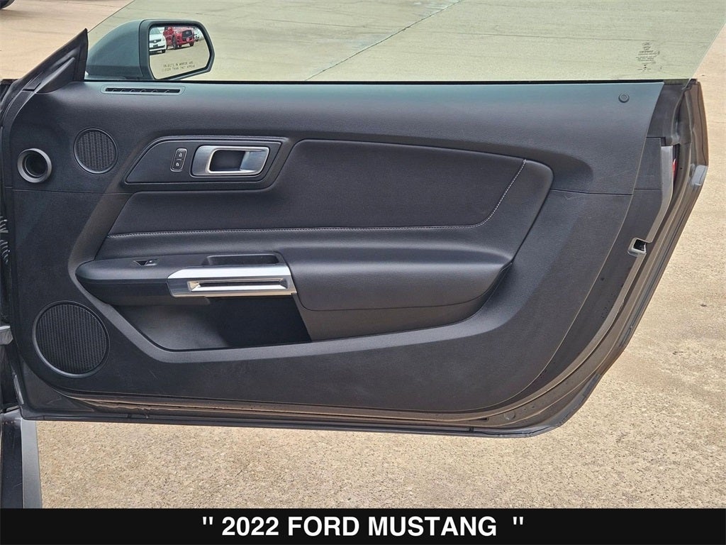 2022 Ford Mustang EcoBoost