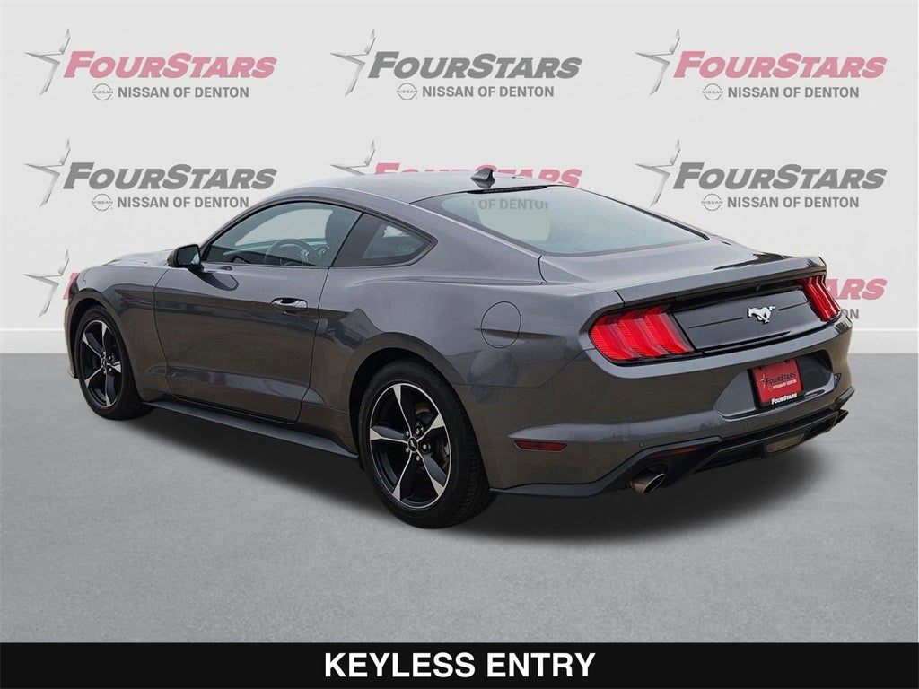 2022 Ford Mustang EcoBoost