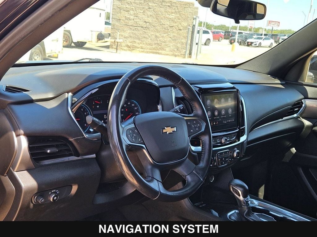 2022 Chevrolet Traverse LT Leather