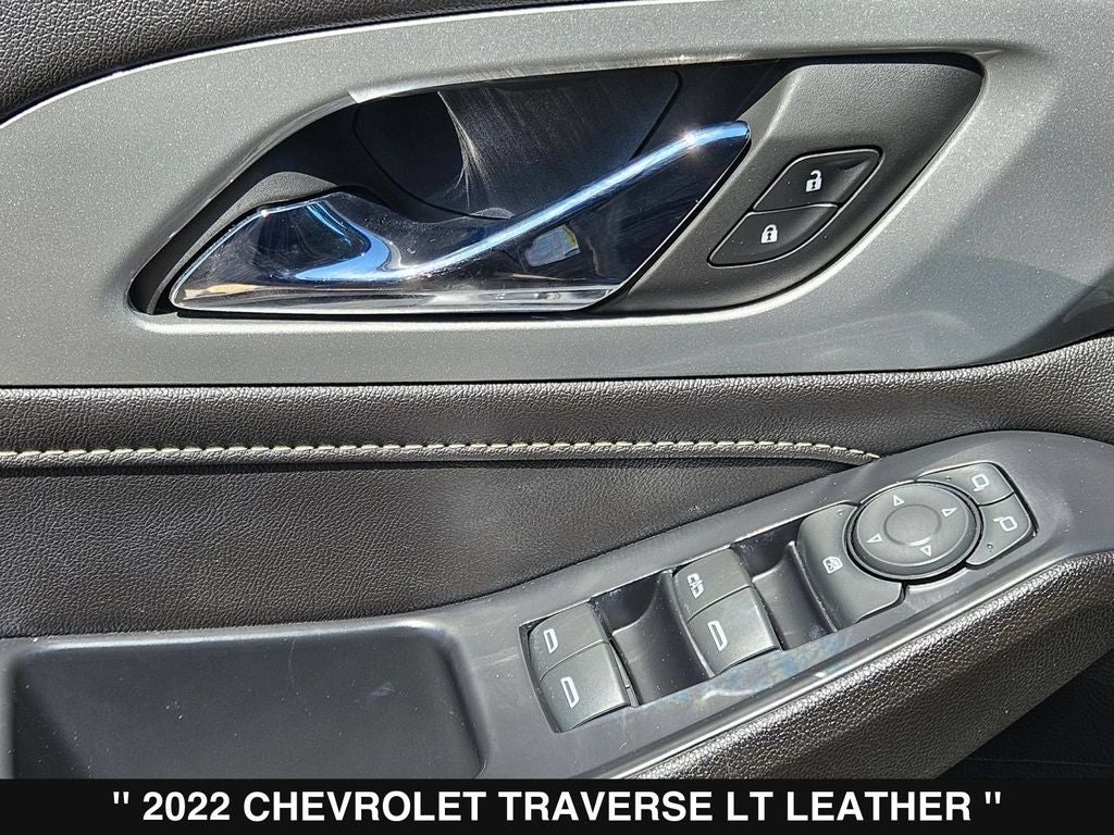 2022 Chevrolet Traverse LT Leather