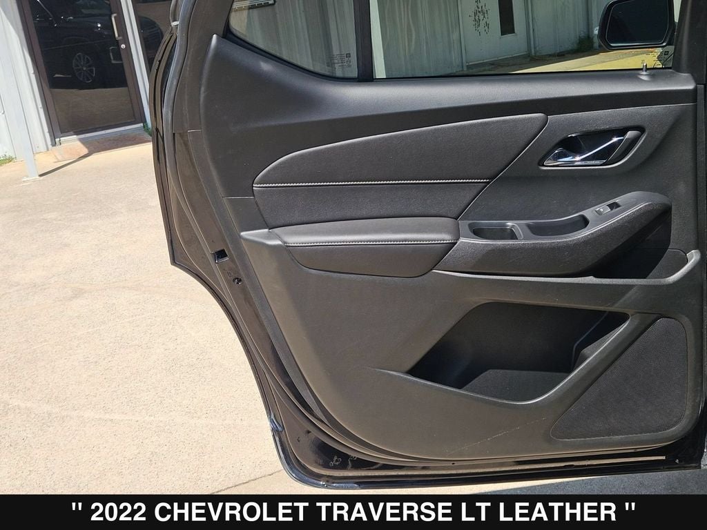 2022 Chevrolet Traverse LT Leather