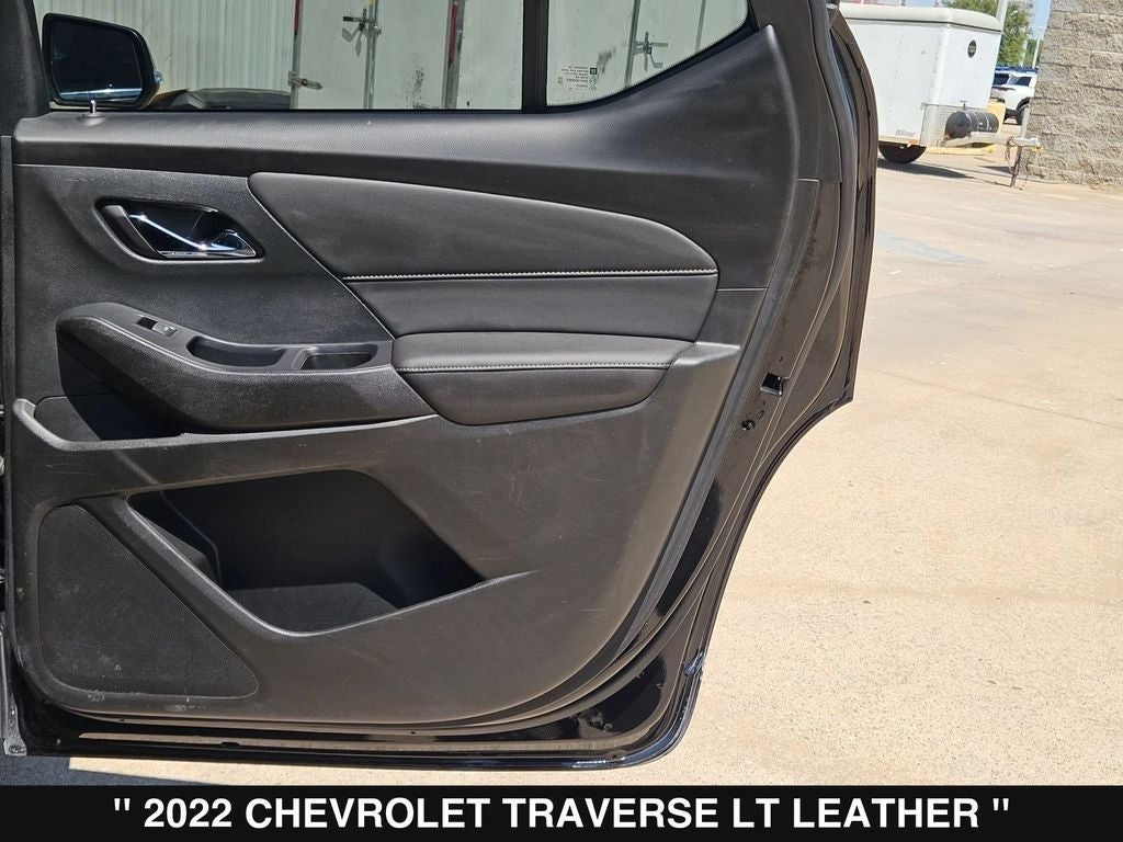 2022 Chevrolet Traverse LT Leather
