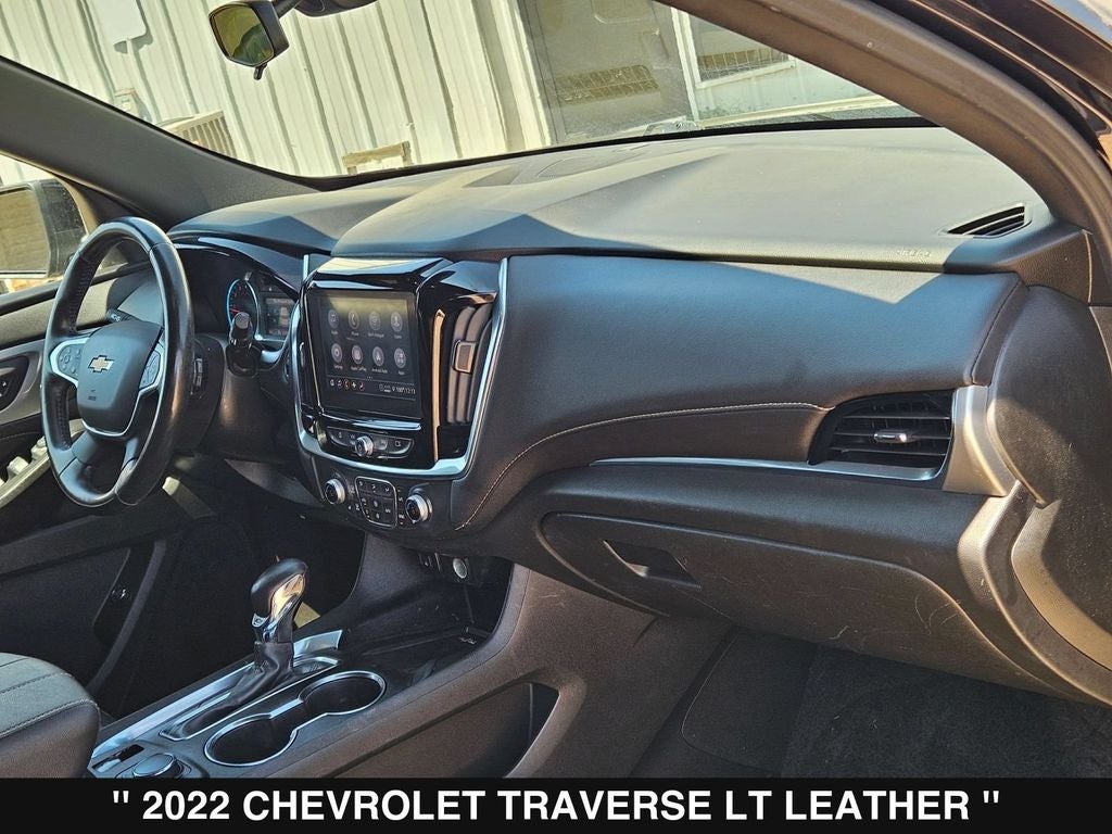 2022 Chevrolet Traverse LT Leather