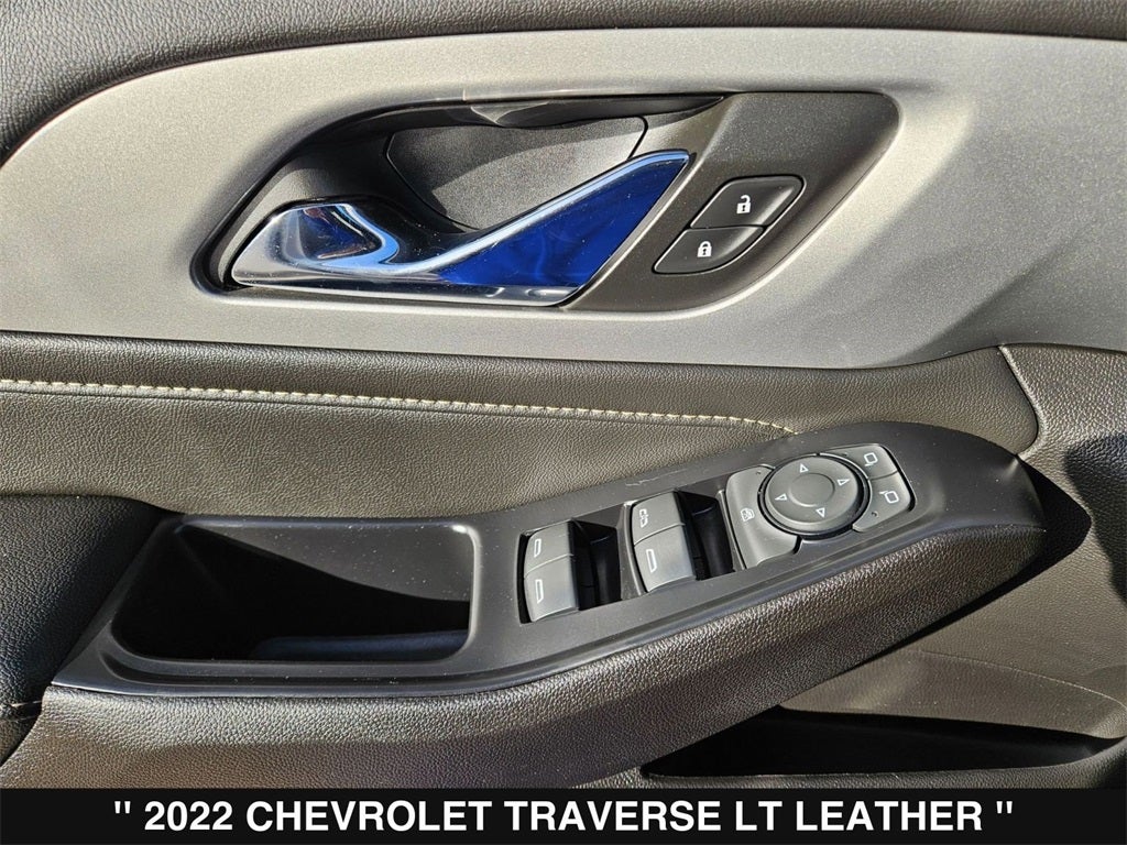 2022 Chevrolet Traverse LT Leather