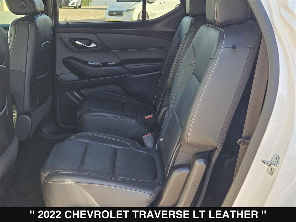 2022 Chevrolet Traverse LT Leather