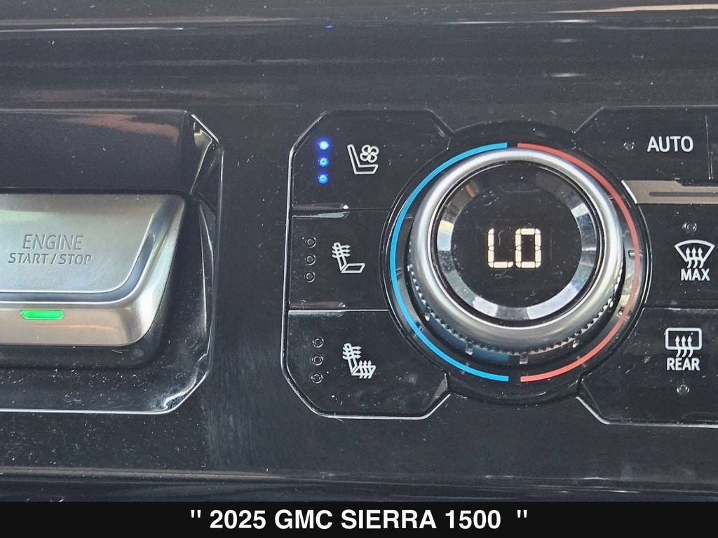 2025 GMC Sierra 1500 AT4