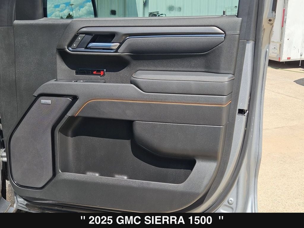 2025 GMC Sierra 1500 AT4