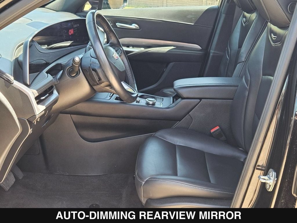 2025 Cadillac XT4 Premium Luxury