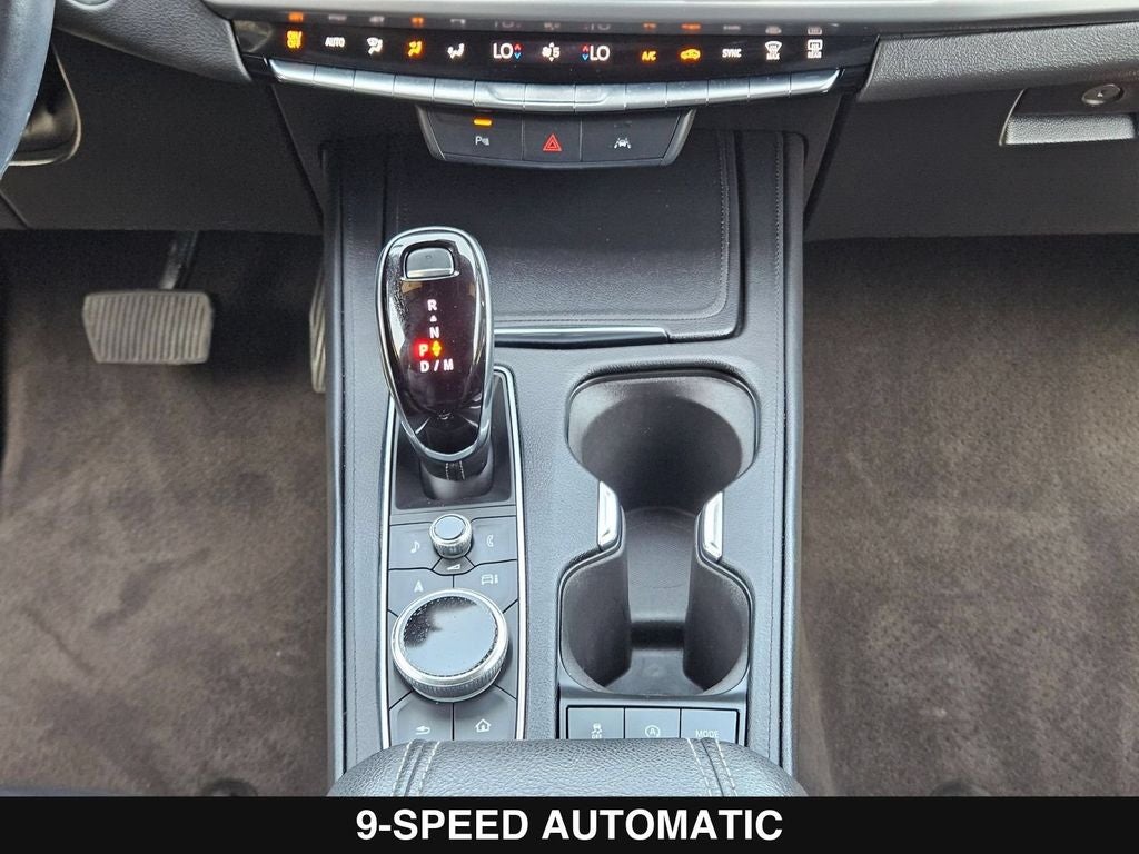 2025 Cadillac XT4 Premium Luxury
