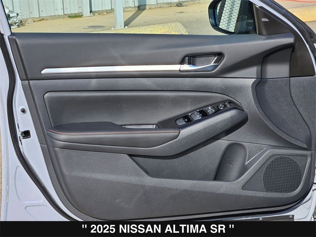 2025 Nissan Altima 2.5 SR