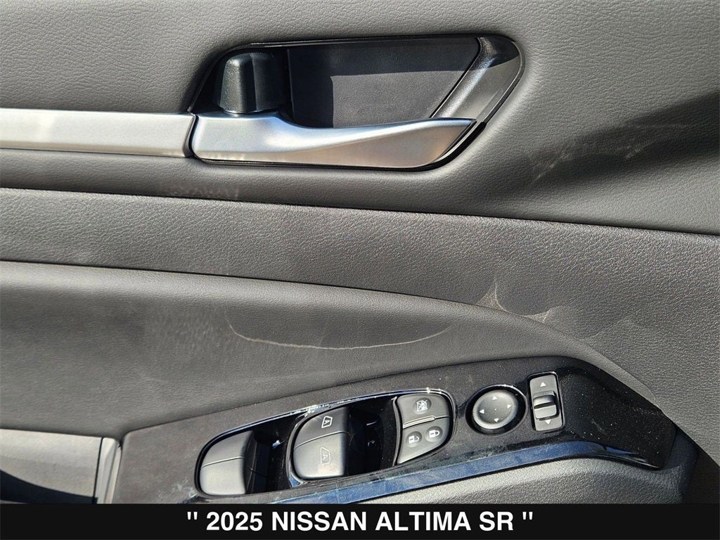 2025 Nissan Altima 2.5 SR