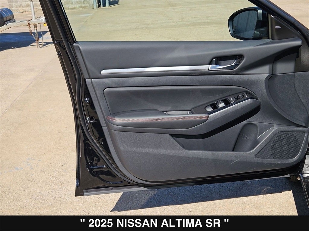 2025 Nissan Altima 2.5 SR