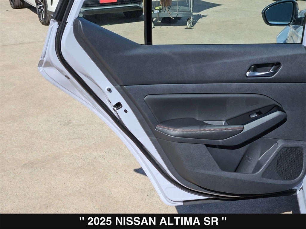 2025 Nissan Altima 2.5 SR