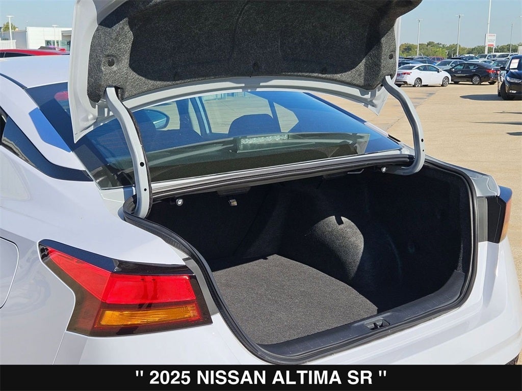 2025 Nissan Altima 2.5 SR