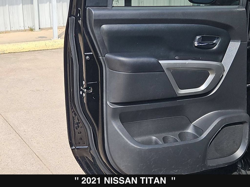 2021 Nissan Titan SV