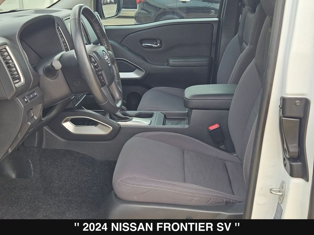 2024 Nissan Frontier SV