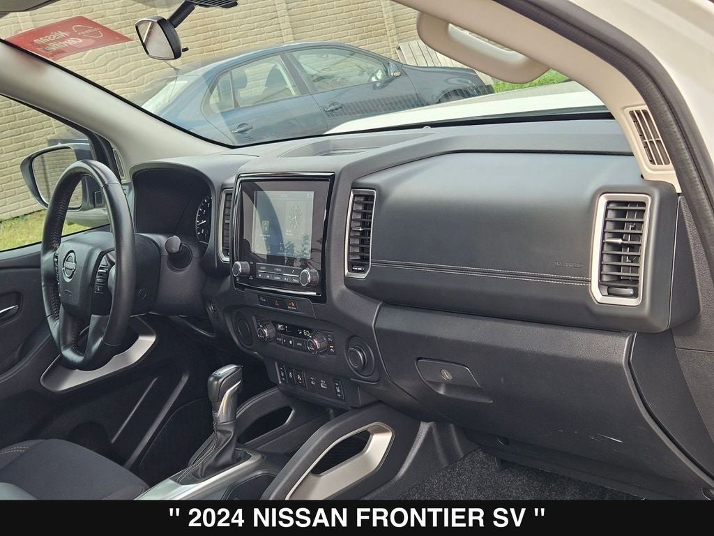 2024 Nissan Frontier SV
