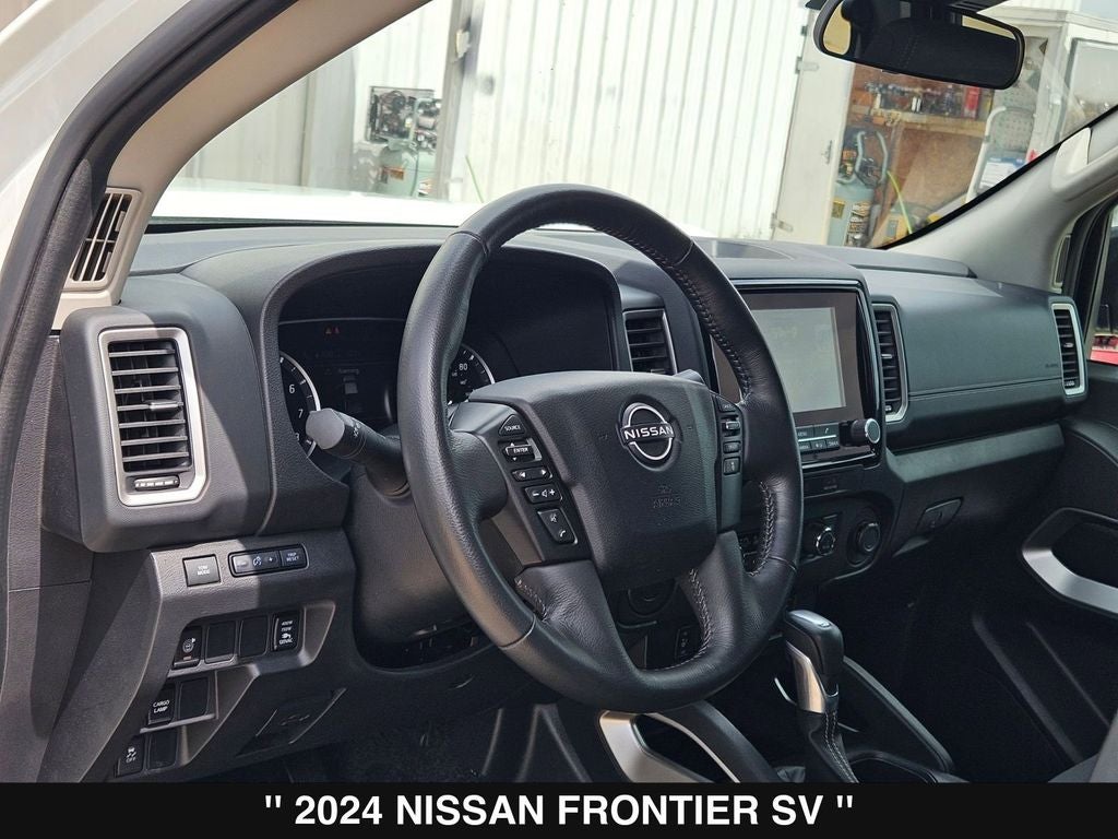 2024 Nissan Frontier SV