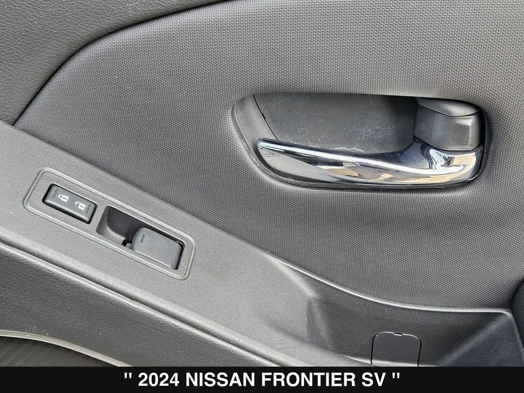 2024 Nissan Frontier SV