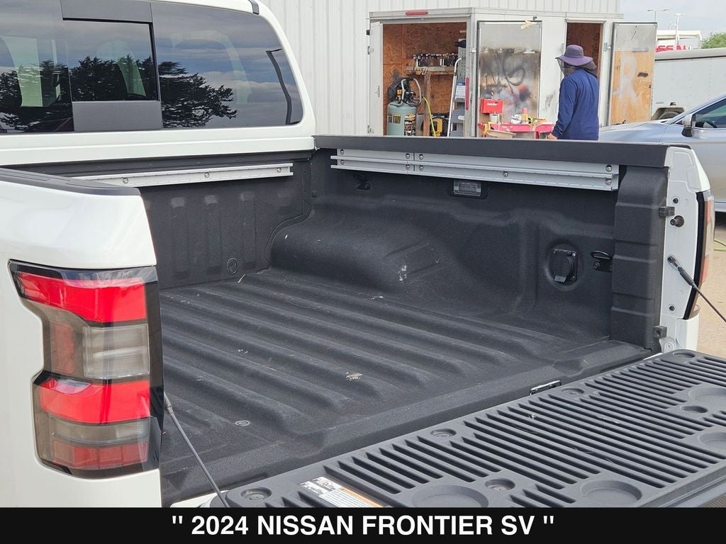 2024 Nissan Frontier SV