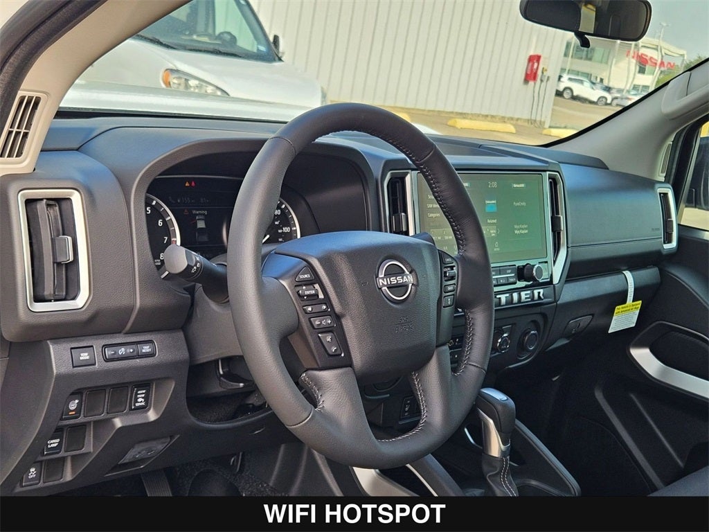 2025 Nissan Frontier SV