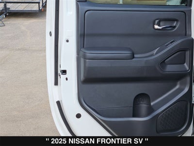 2025 Nissan Frontier SV