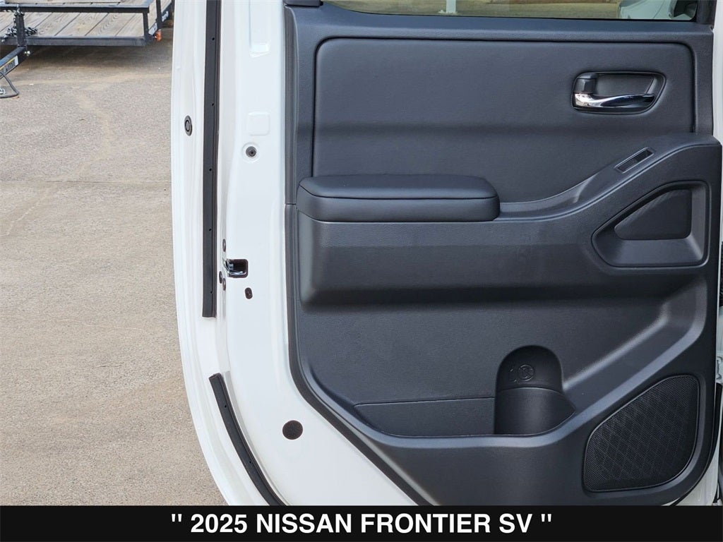 2025 Nissan Frontier SV
