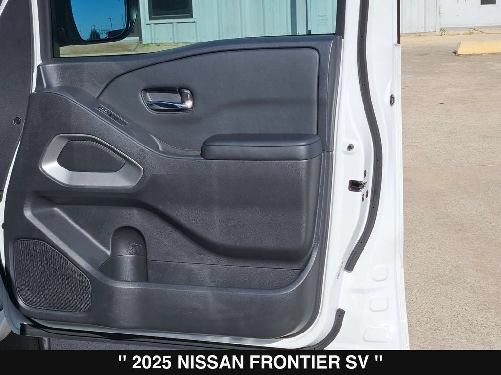2025 Nissan Frontier SV