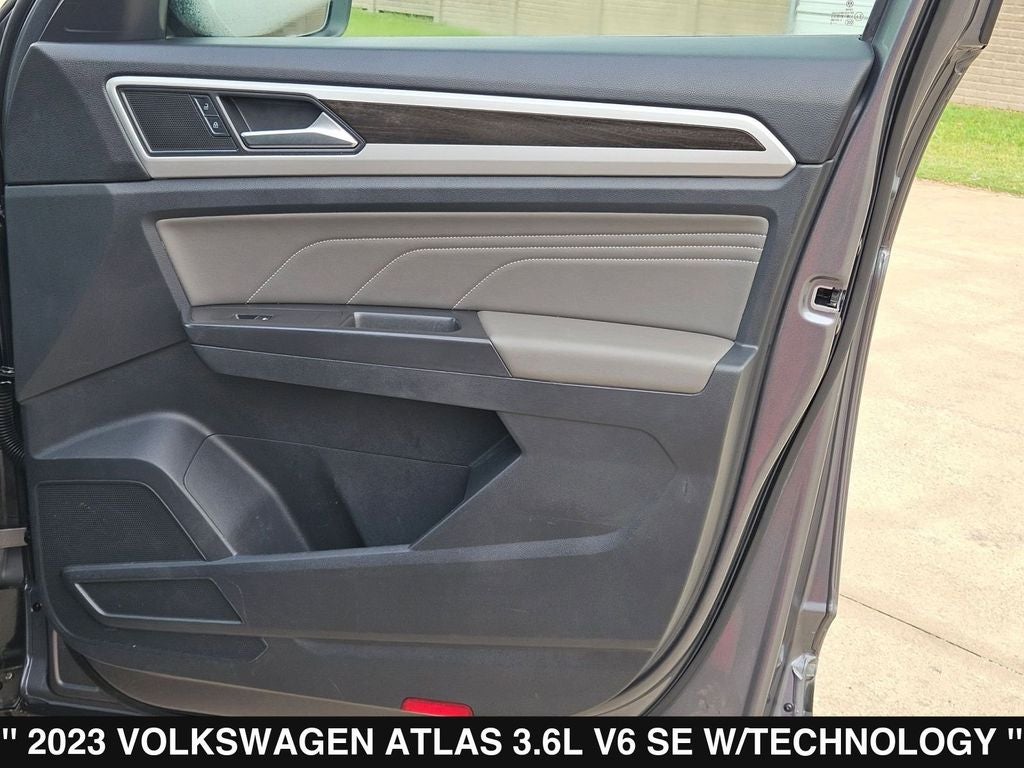 2023 Volkswagen Atlas 3.6L V6 SE w/Technology