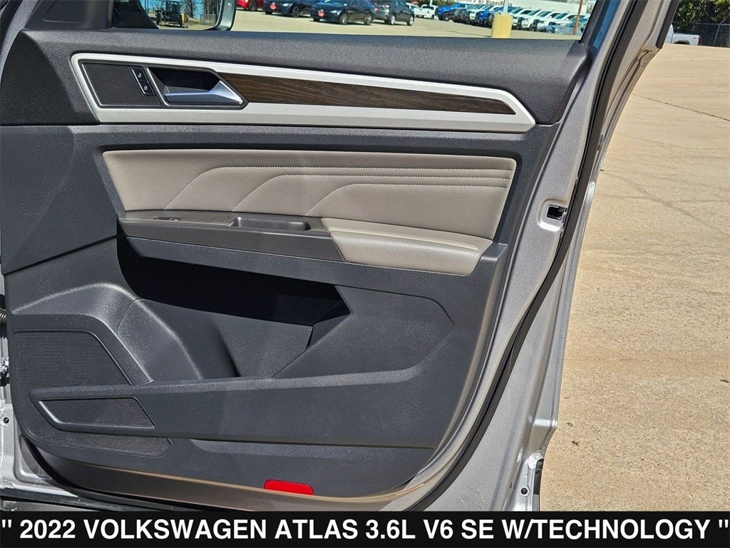 2022 Volkswagen Atlas 3.6L V6 SE w/Technology