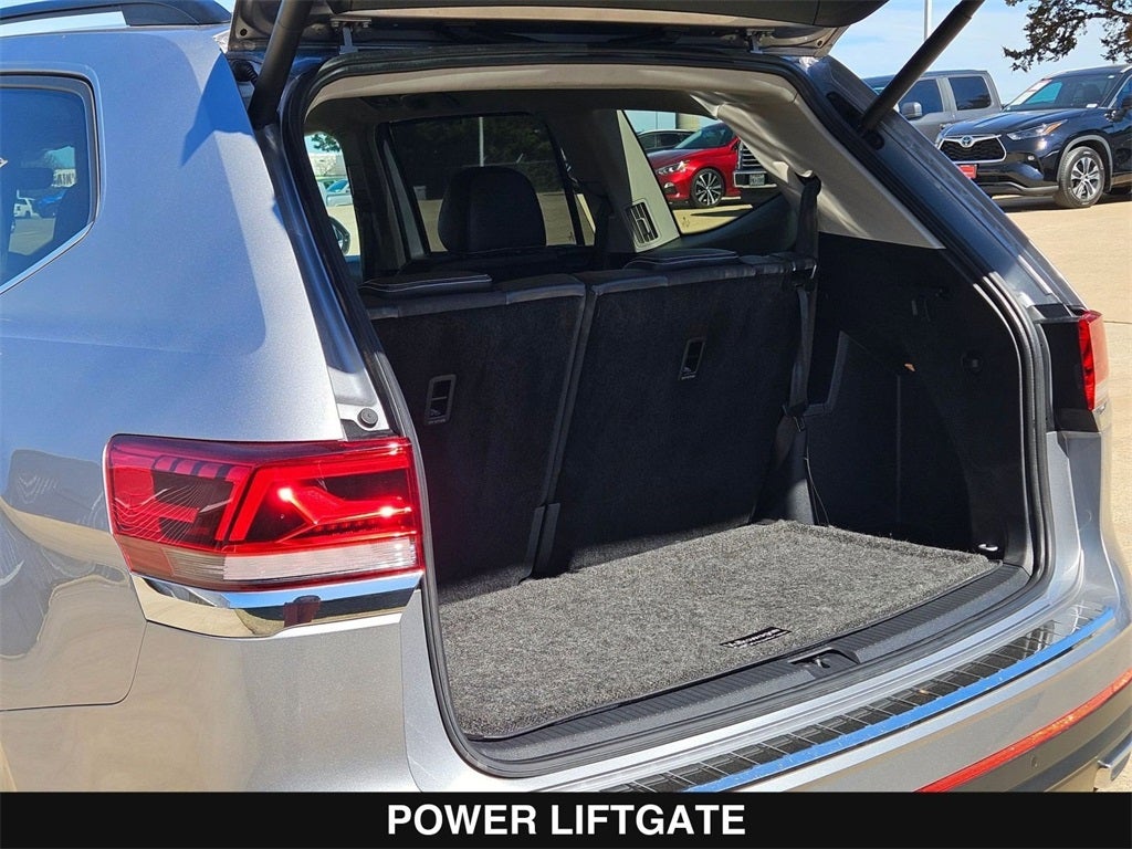 2022 Volkswagen Atlas 3.6L V6 SE w/Technology