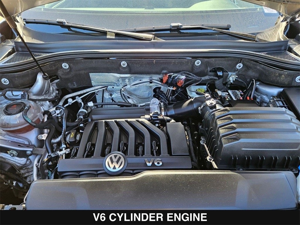 2022 Volkswagen Atlas 3.6L V6 SE w/Technology