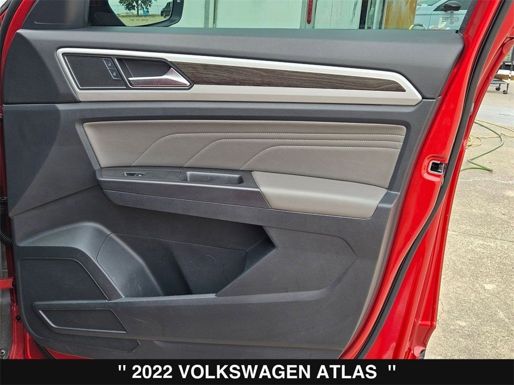 2022 Volkswagen Atlas 3.6L V6 SE w/Technology