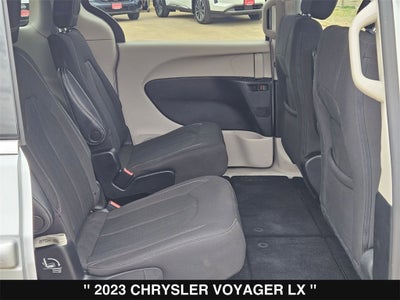 2023 Chrysler Voyager LX