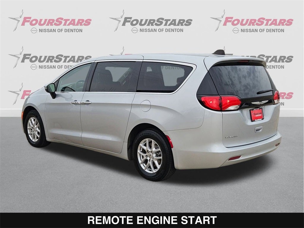 2023 Chrysler Voyager LX