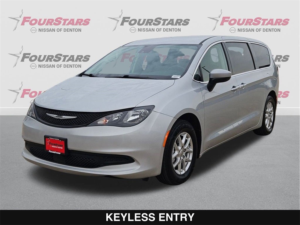 2023 Chrysler Voyager LX