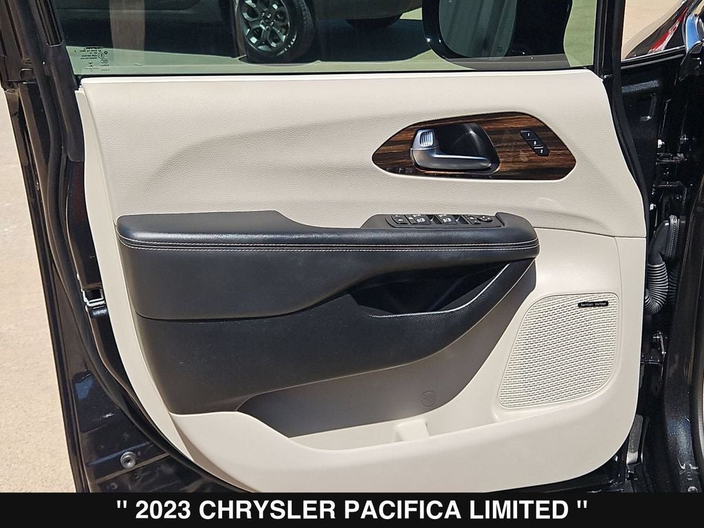2023 Chrysler Pacifica Limited