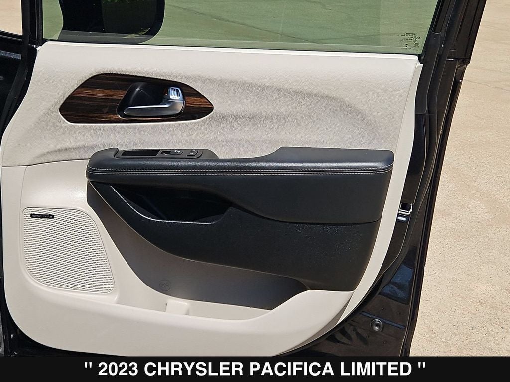 2023 Chrysler Pacifica Limited