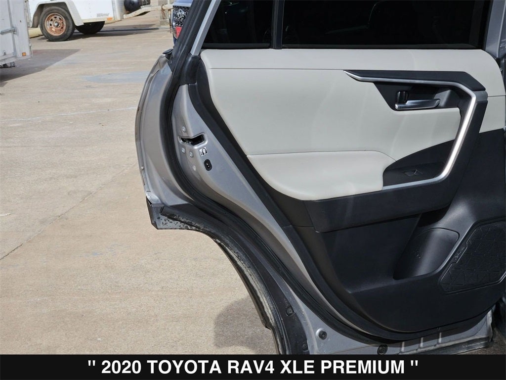 2020 Toyota RAV4 XLE Premium