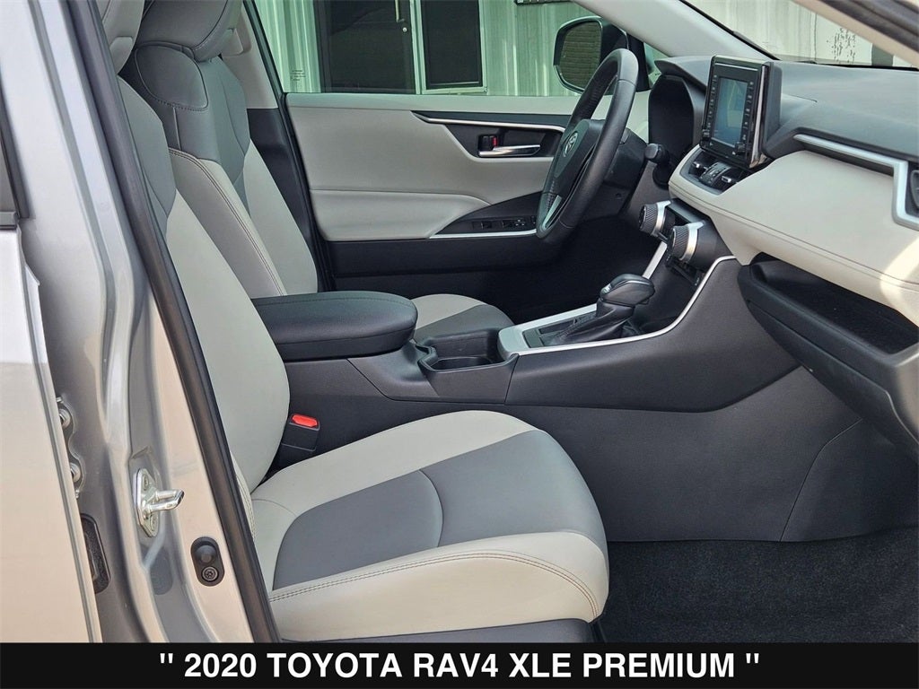 2020 Toyota RAV4 XLE Premium
